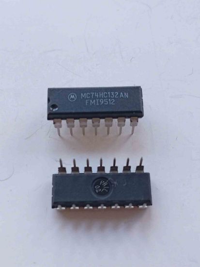 Picture of mc74hc132an-ic