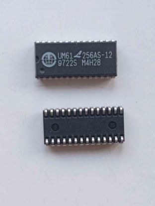 Picture of um61l256as-12-ic