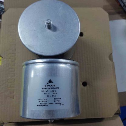 Picture of B25620B707K882 700UF 880V 116x95mm CAPACITOR