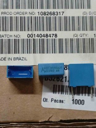 Picture of B32621A5224J  0.22UF 160V CAPACITOR