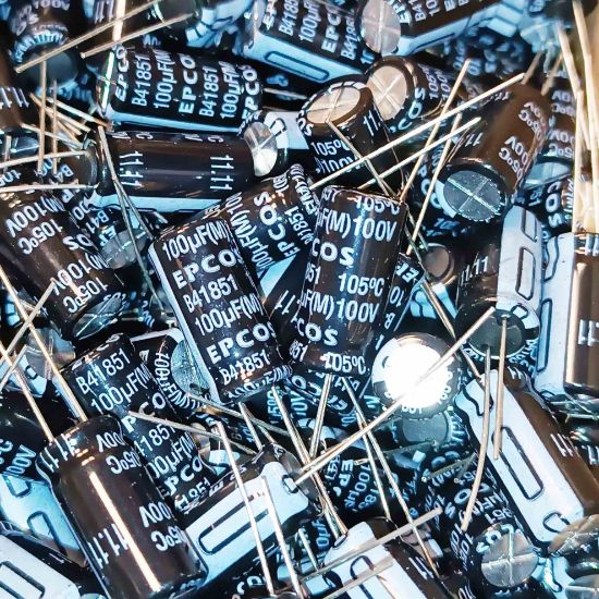 Picture of B41851A9107M 100UF 100V 10x20mm 105 CAPACITOR