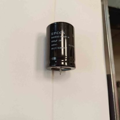 Picture of B43642A5687M 680UF 450V  35x50mm  CAPACITOR