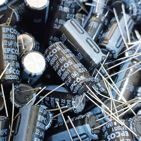 Picture of B43851F9226M 22UF 400V 12,5x25 mm  105 CAPACITOR
