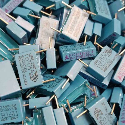 Picture of B81130B1223M 0.022UF 275VAC  CAPACITOR