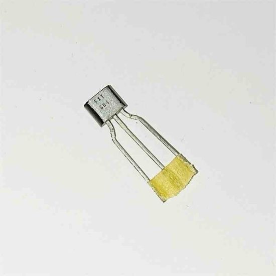 Picture of FXT604 TO92 TRANSISTOR
