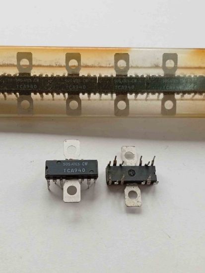 Picture of TCA9406 IC