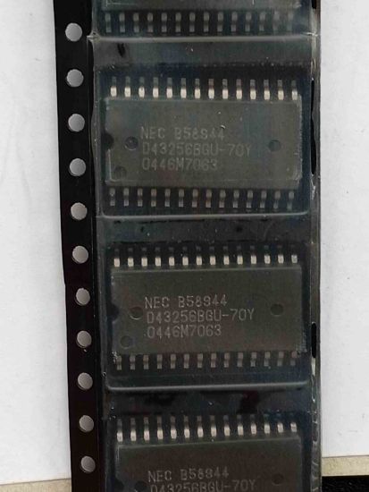 Picture of UPD43256BGU IC