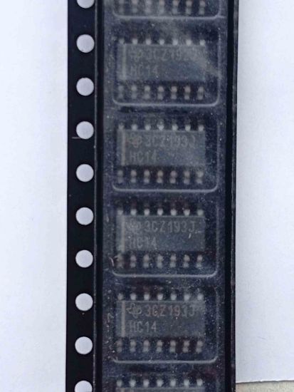 Picture of SN74HC14DR smd IC