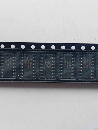 Picture of MM74HC138MX IC