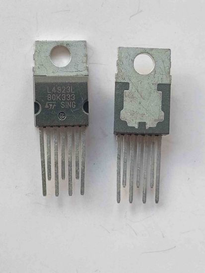 Picture of L4923L  TO220 IC