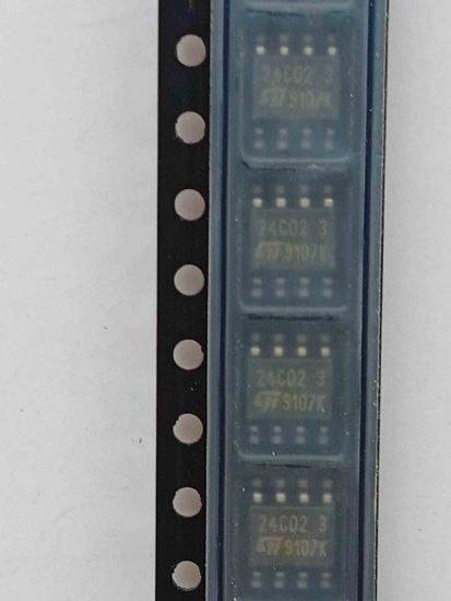 Picture of M24C02 IC