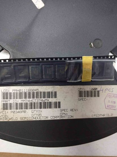 Picture of MM74HCT374WMX IC