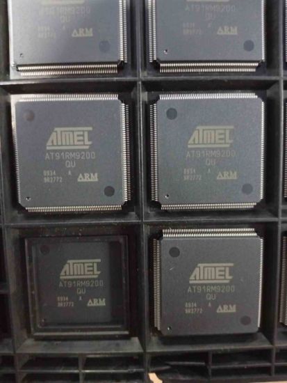Picture of AT91RM9200Q4 IC