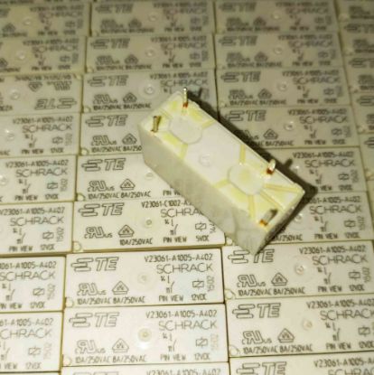 Picture of V23061-A1005-A402 12V 10A 1NO 4PIN RELAY