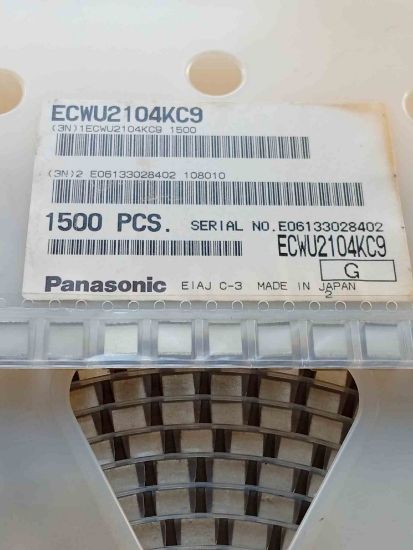 Picture of ECWU22104KC9 2200pF 250V  CAPACITOR