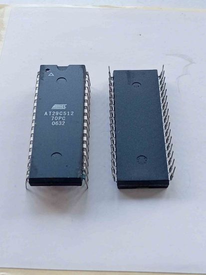 Picture of AT29C512 IC