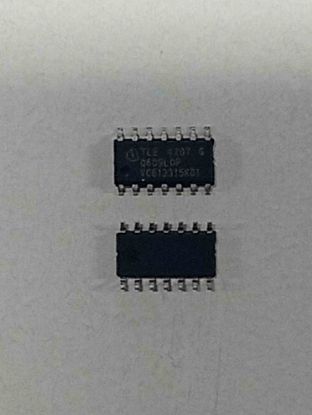 Picture of TLE4207G IC