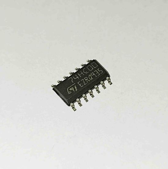 Picture of 74HC00 smd IC