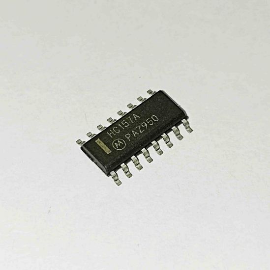 Picture of 74HC157A smd IC