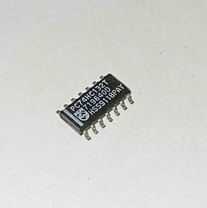 Picture of PC74HC132T smd IC