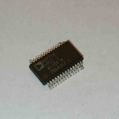 Picture of AD7714ARSZ-3 smd IC