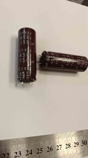 Picture of 150MF 450V 18x50 105 CAPACITOR