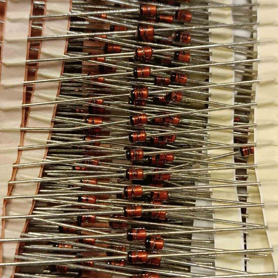 Picture of 1N4732A 4.7V 1W  DIODE