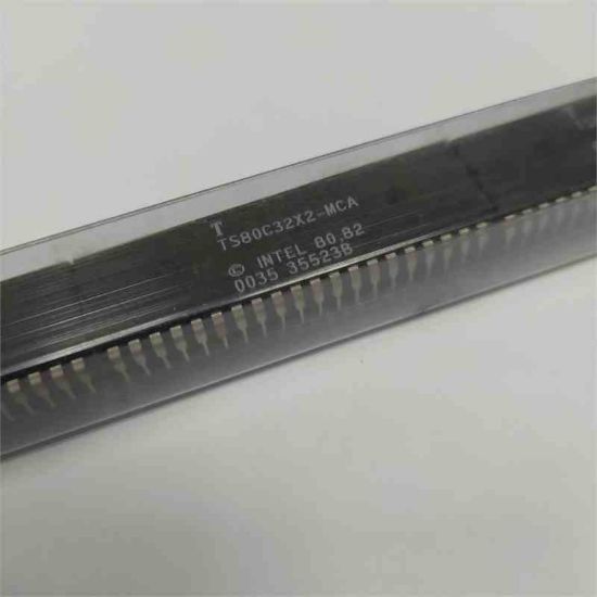 Picture of TS80C32X2-MCA IC