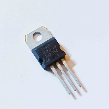 Picture of L4940V5 TO220 IC