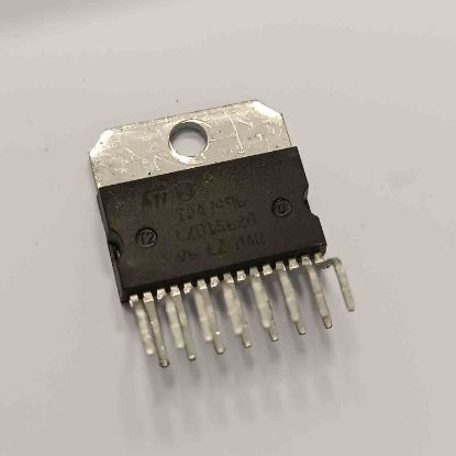 Picture of TDA7496 IC