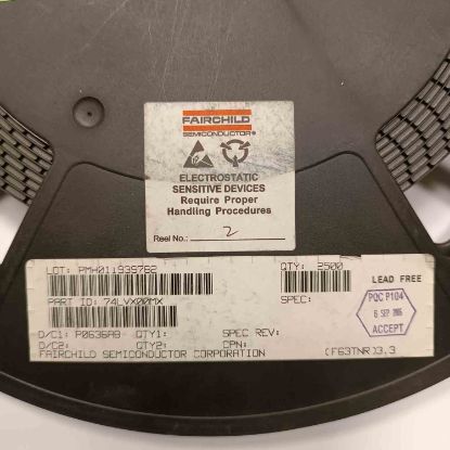 Picture of 74LVX00 IC