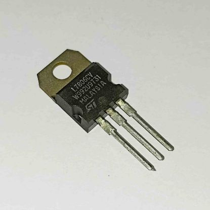 Picture of L7806CV TO220 IC