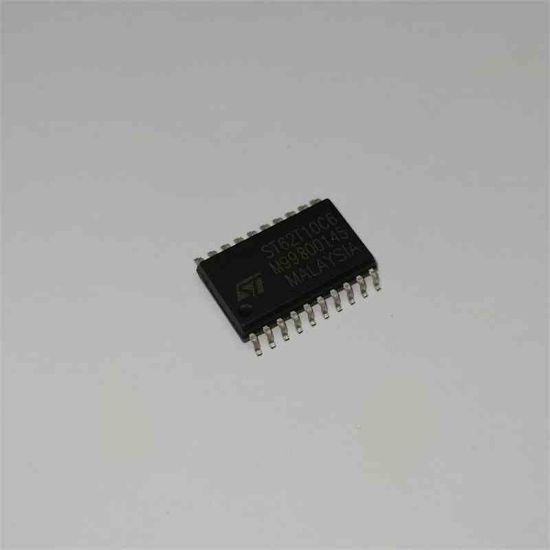 Picture of ST62T10C6 IC