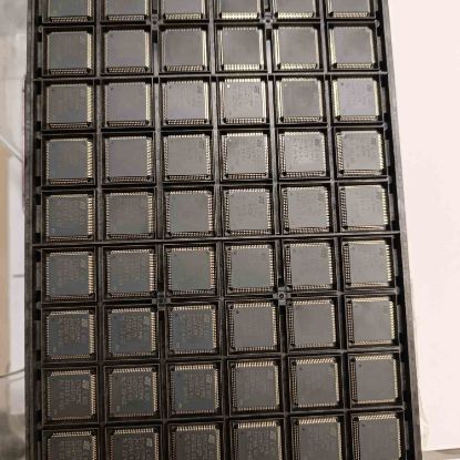 Picture of STV0399E smd IC