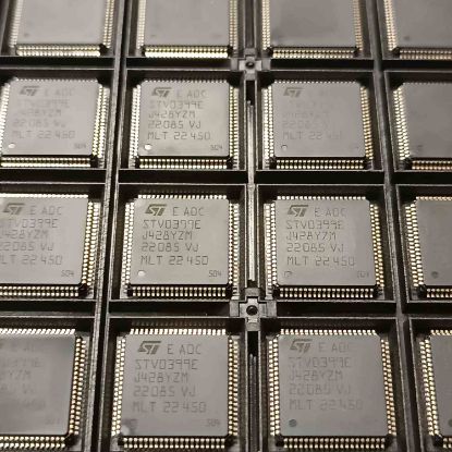 Picture of STV0399E smd IC