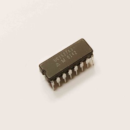 Picture of UC1527AJ DIP IC