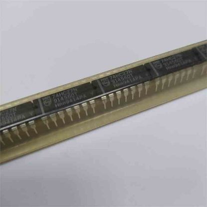 Picture of 74HC27N DIP IC