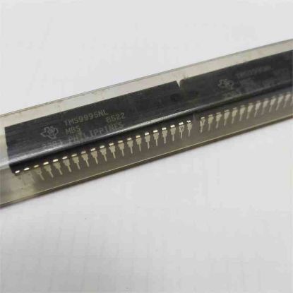 Picture of TMS9995NL IC