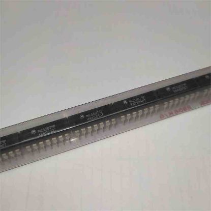 Picture of MC33079P DIP IC