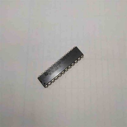 Picture of PALCE20V8H DIP IC