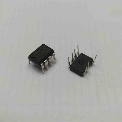 Picture of VIPER27L DIP IC