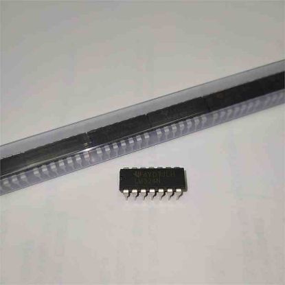Picture of LM324 DIP IC