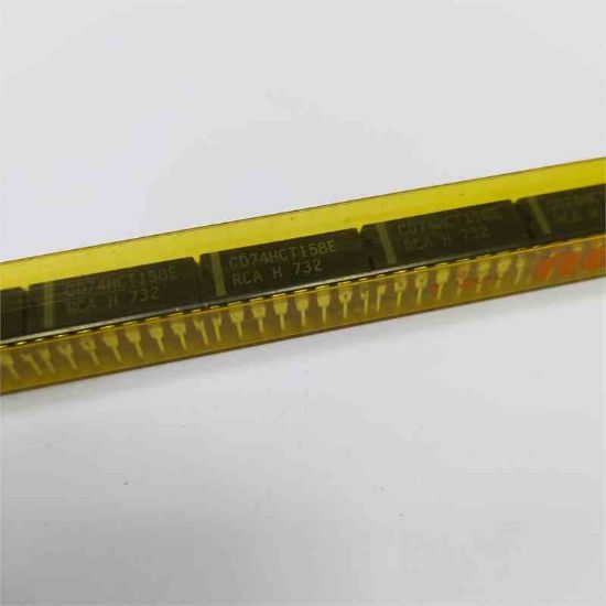 Picture of CD74HCT158E DİP IC