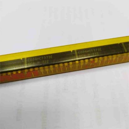 Picture of CD74HCT373E DİP IC