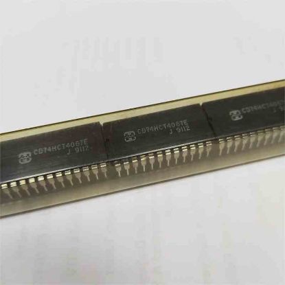 Picture of CD74HCT4067E DİP IC