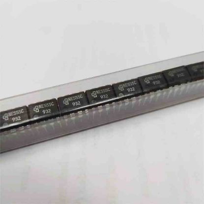 Picture of NE555C IC