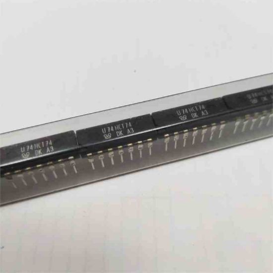 Picture of U74HCT74 DİP IC