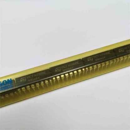 Picture of HCF4098BE IC