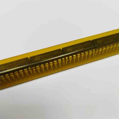 Picture of M74HC148B1 DİP IC