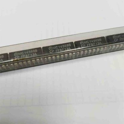 Picture of MC14569B IC